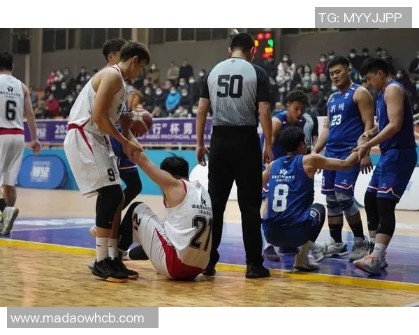 武汉篮球队与成都篮球队的对决节奏分析与赛后总结